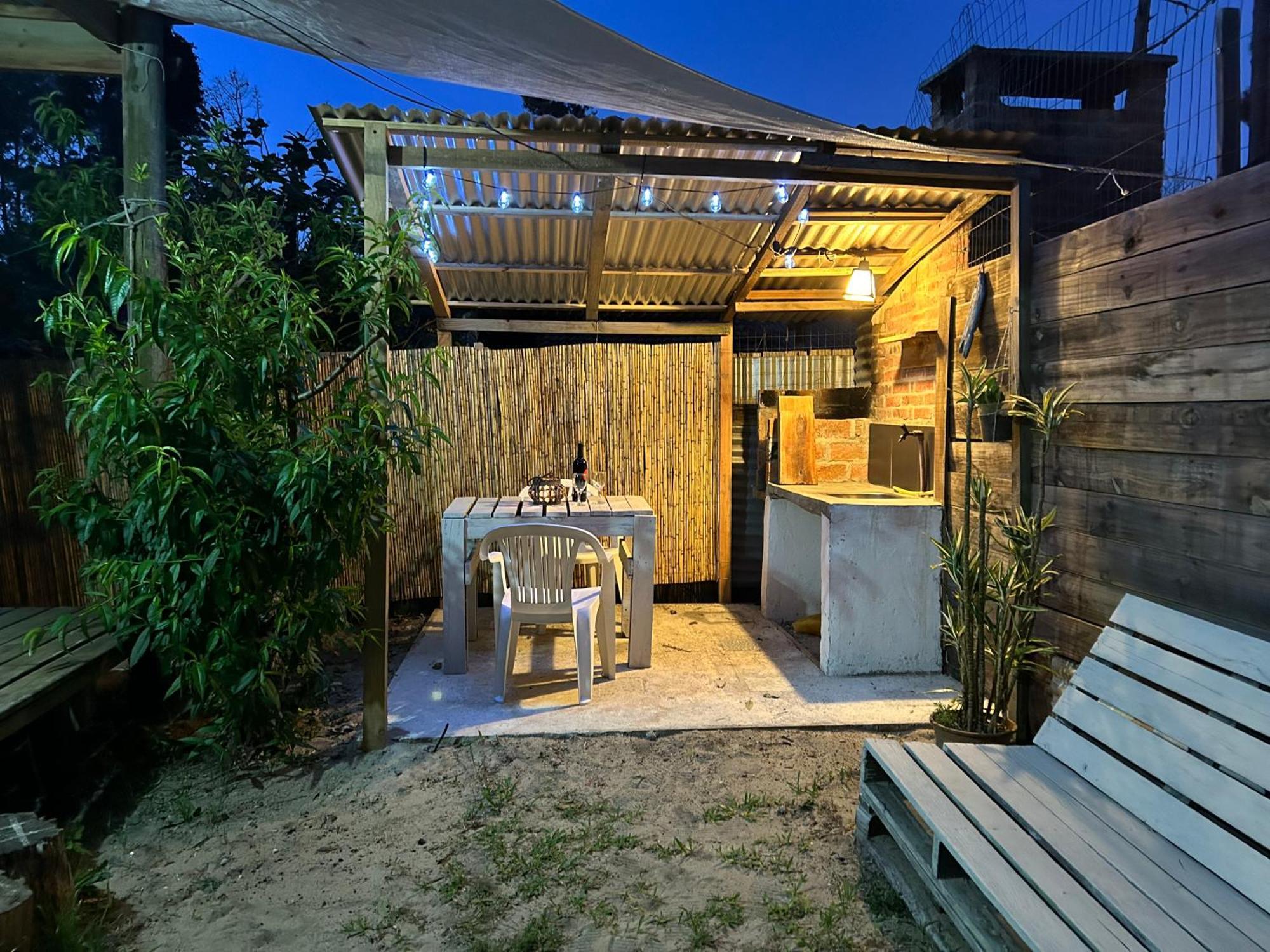 Lunas Del Bosque Cabana Y Apartamento En Suite لا بالوما المظهر الخارجي الصورة